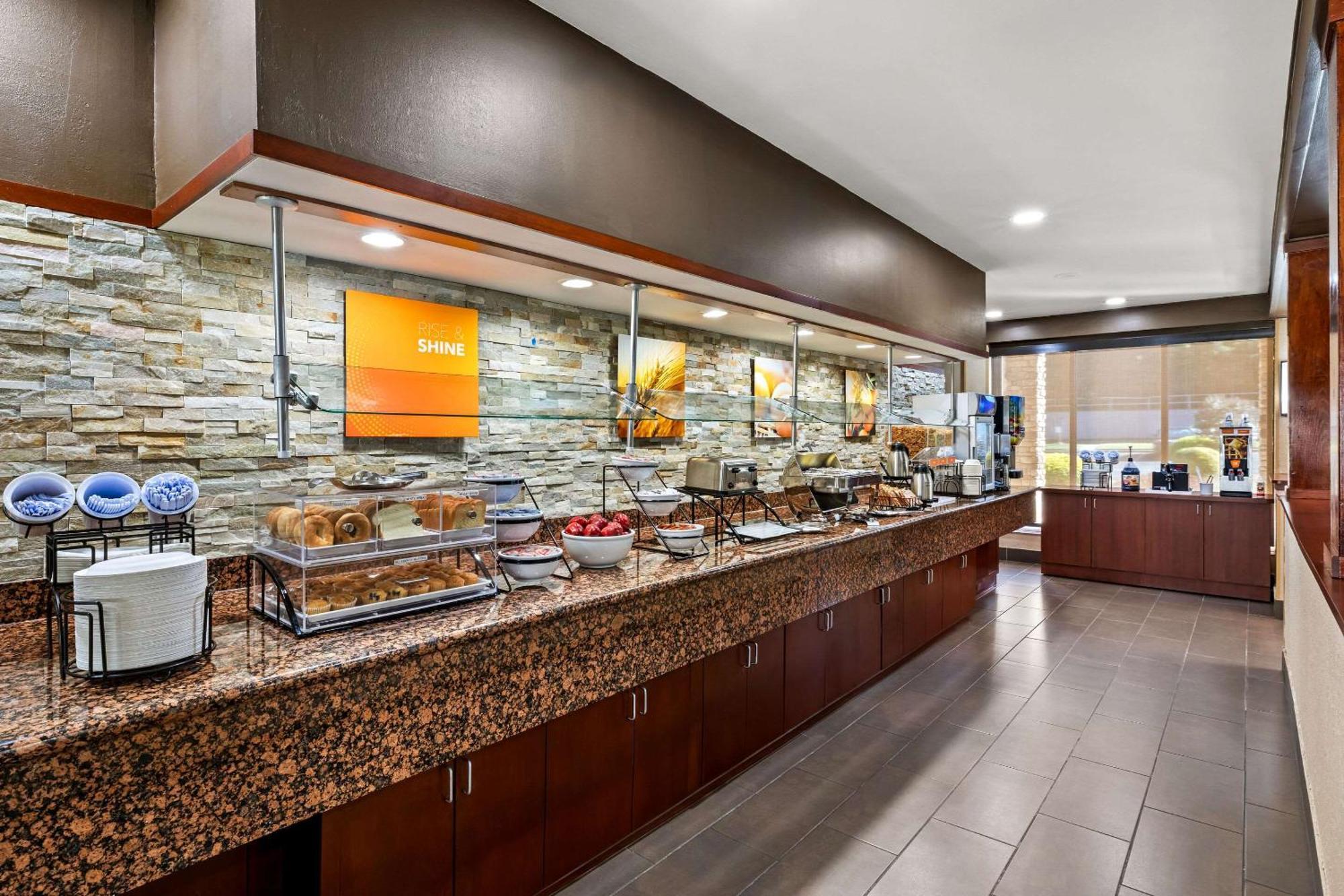 Comfort Inn Roswell-Dunwoody Exterior foto